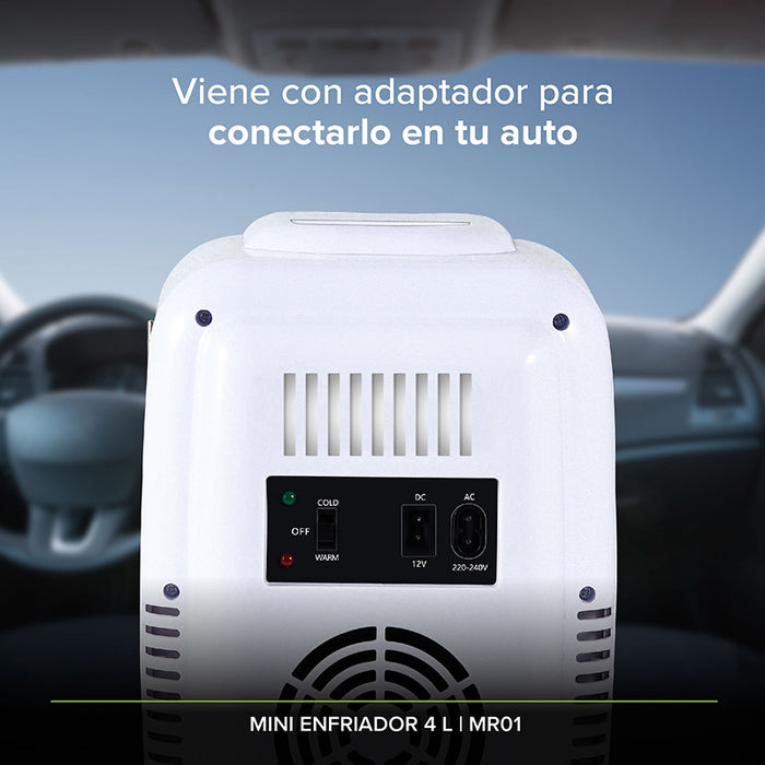 Mini refri con adaptador para conectarlo en el auto.