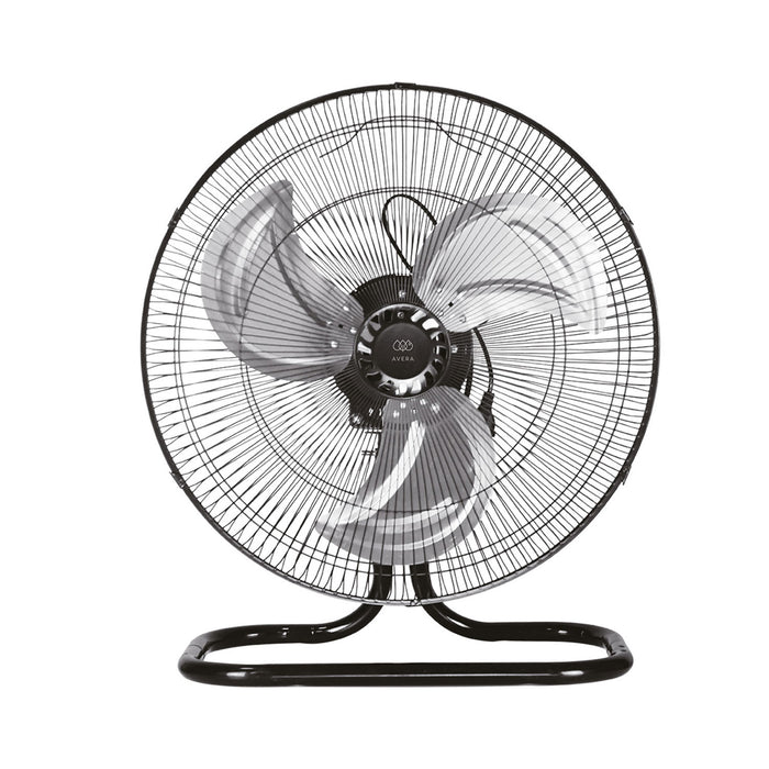 Ventilador Avera 3 en 1 en modo de piso color negro con 3 aspas metálicas y base circular estable.